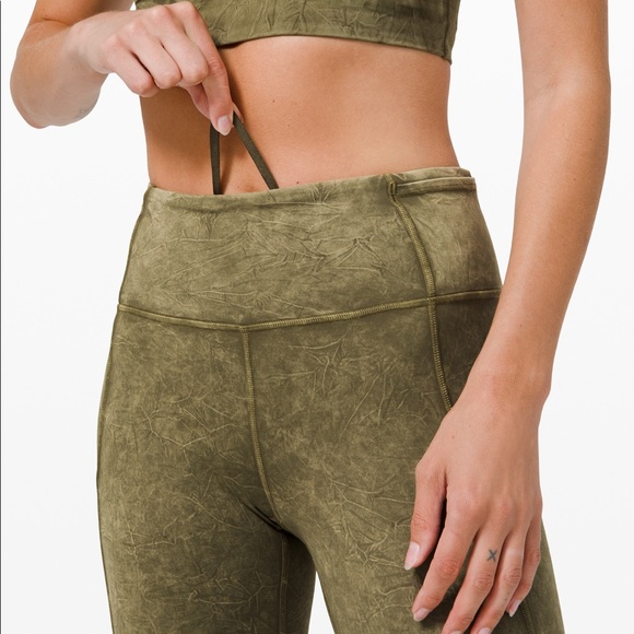 SOLD NWT Lululemon Fast and Free Tight 25” - Picture 5 of 14